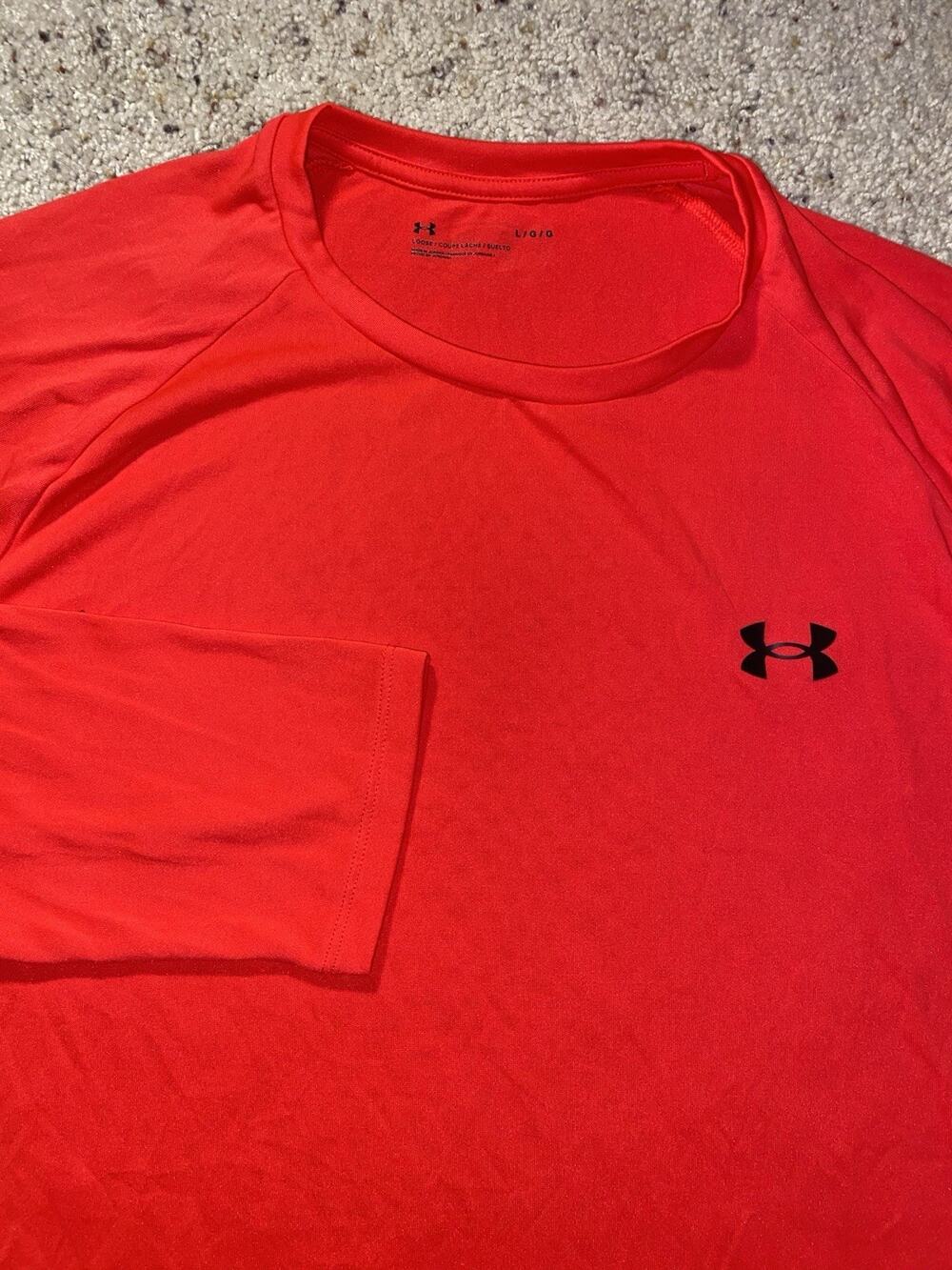 Under Armour Mens Large Red Loose Fit Athletic Wear Lightweight Workout Shirt